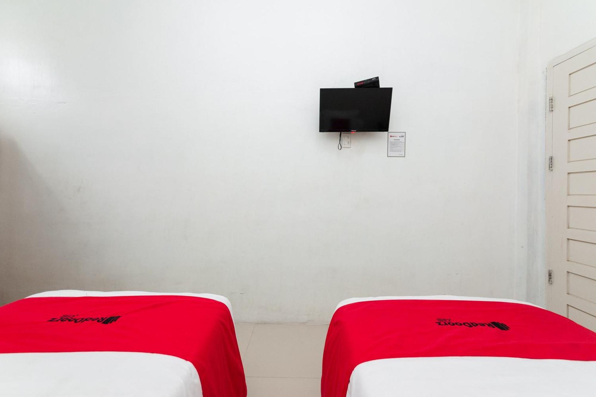Hotel Reddoorz Syariah Near Rsud Zainoel Abidin Banda Aceh Esterno foto