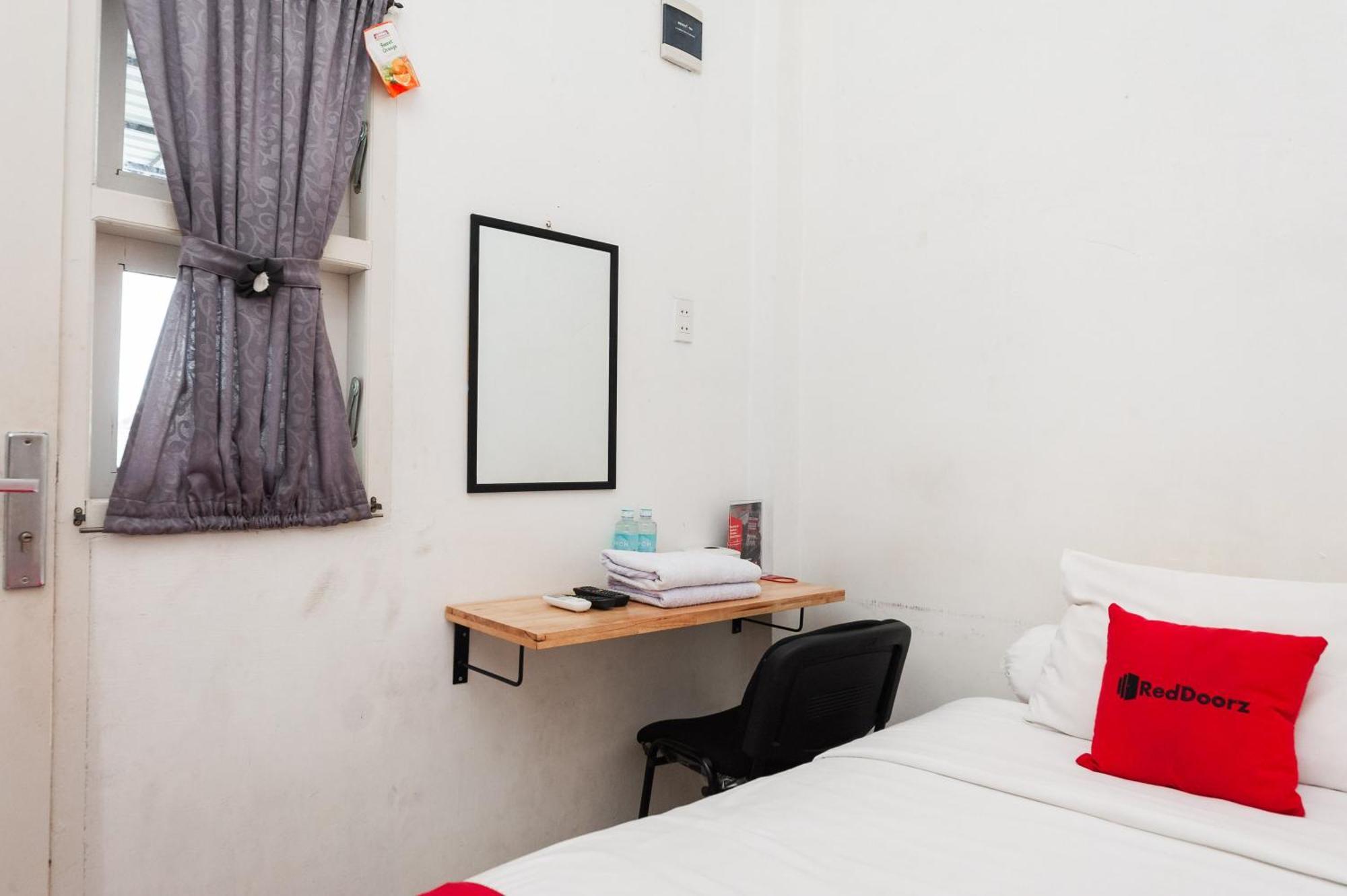 Hotel Reddoorz Syariah Near Rsud Zainoel Abidin Banda Aceh Esterno foto