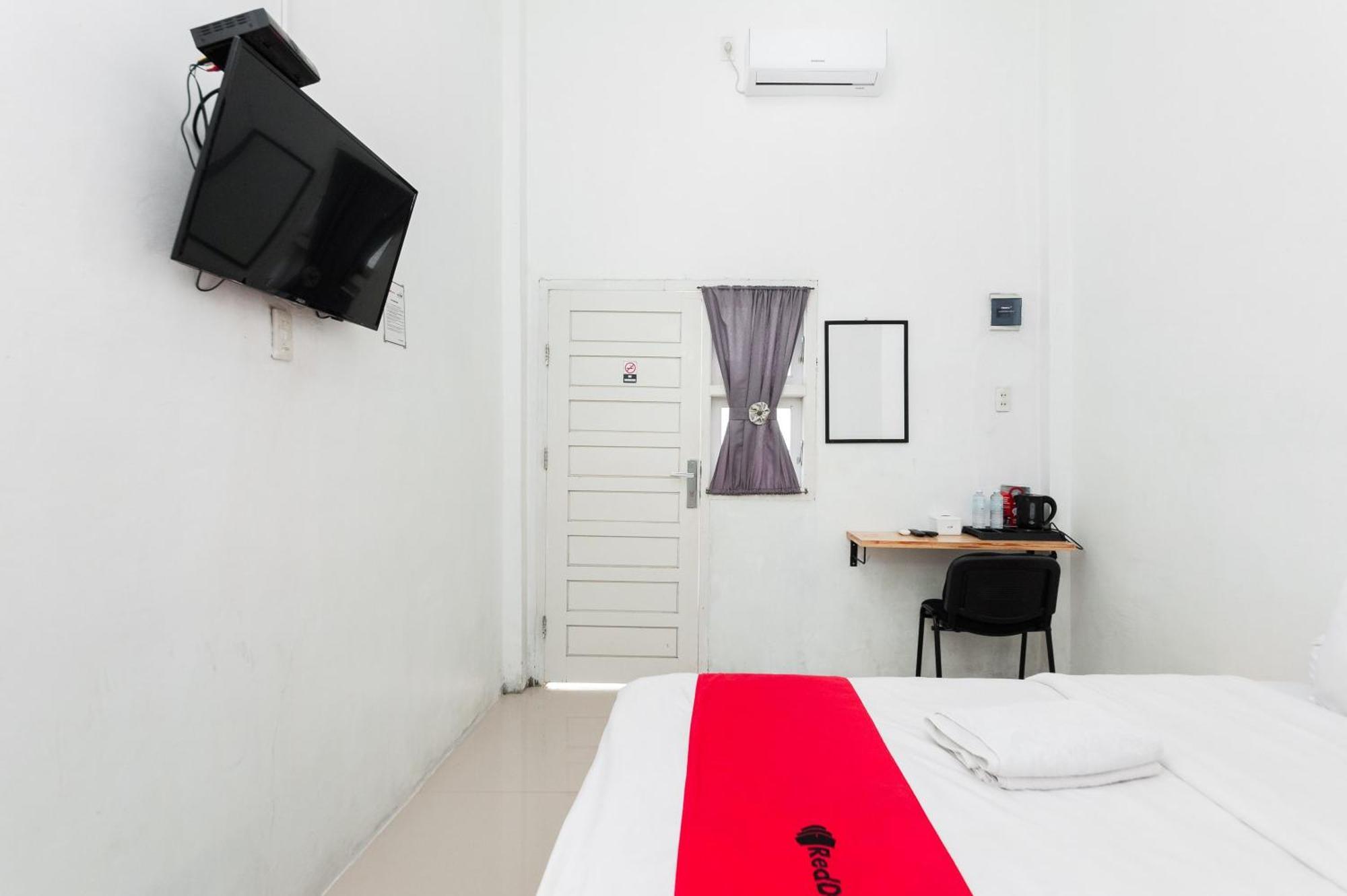 Hotel Reddoorz Syariah Near Rsud Zainoel Abidin Banda Aceh Esterno foto